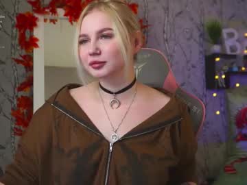 Moon_Valkyriie October 10, 2025 Chaturbate stream image
