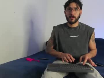 Yulianpereira25 stream photo from October 14, 2025