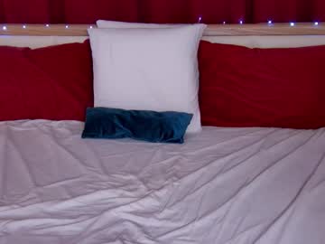 Lovelycaroline_ stream photo from October 14, 2025
