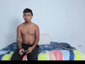 Couplewithoutlimits_ October 14, 2025 Chaturbate stream image