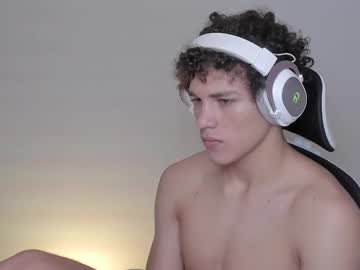 Laureent__ October 15, 2025 Chaturbate stream image