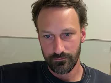 Maenu_69 October 15, 2025 Chaturbate stream image