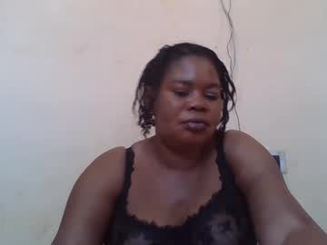 Sexydove2 stream photo from October 18, 2025