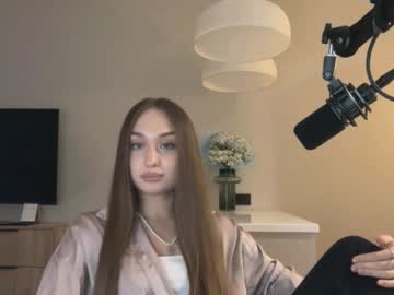 Lucinabreske October 18, 2025 Chaturbate stream image