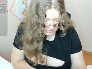 Lannybarrby October 19, 2025 Chaturbate stream image