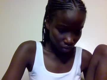 Sexy_Petittie October 19, 2025 Chaturbate stream image