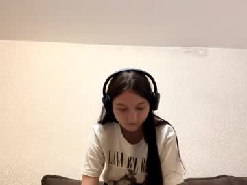 Faustinabartosh October 19, 2025 Chaturbate stream image