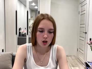 Lydiatrowell October 19, 2025 Chaturbate stream image