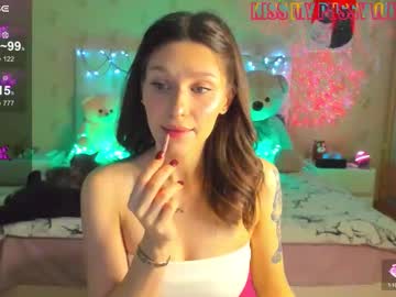 Unearthly_Di October 19, 2025 Chaturbate stream image