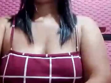 Suzzie_Hot stream photo from October 19, 2025