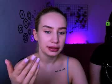 Kiki_Yourlove October 19, 2025 Chaturbate stream image