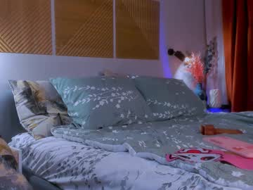 3_Cara_Delfie_4 October 20, 2025 Chaturbate stream image
