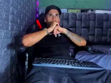 Axell_Cross2 October 20, 2025 Chaturbate stream image