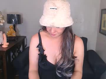 Hazelannenatividad3 October 21, 2025 Chaturbate stream image