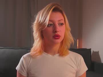 Rue_Novella October 21, 2025 Chaturbate stream image