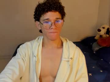 Tom_Blue10 October 22, 2025 Chaturbate stream image