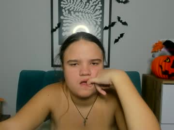 Adelecruzz October 23, 2025 Chaturbate stream image