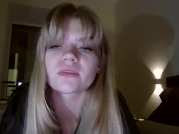 Auroraxroses October 23, 2025 Chaturbate stream image