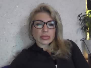 Fox_Red_Lady7 October 24, 2025 Chaturbate stream image