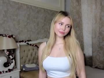 Crumble_Caramel October 24, 2025 Chaturbate stream image