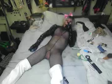 Smokeslut365 October 24, 2025 Chaturbate stream image