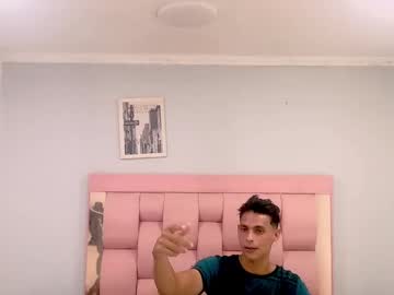 Wiltom_ October 26, 2025 Chaturbate stream image