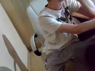Krystalll8 October 27, 2025 Chaturbate stream image