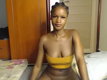 Kira_255 October 31, 2025 Chaturbate stream image
