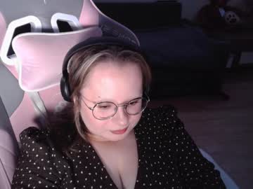 Esfir_ October 31, 2025 Chaturbate stream image