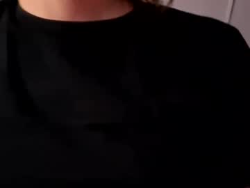 Men10_12_1983 October 31, 2025 Chaturbate stream image