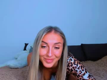 Snezanablond October 31, 2025 Chaturbate stream image