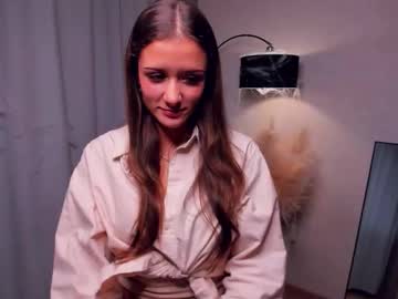 Emelineweeman November 01, 2025 Chaturbate stream image