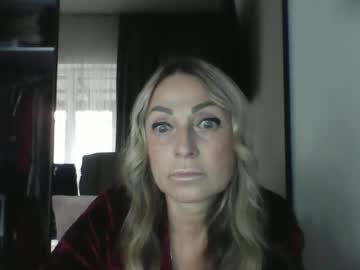 Blondkitti November 01, 2025 Chaturbate stream image
