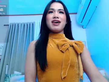 Phlaura November 01, 2025 Chaturbate stream image