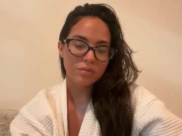 Pollyyypocket November 01, 2025 Chaturbate stream image