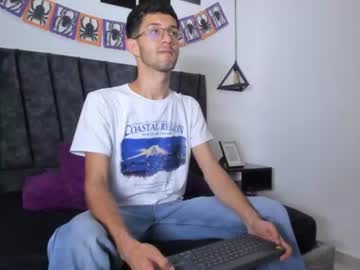 Ian_Thompsoncut November 01, 2025 Chaturbate stream image