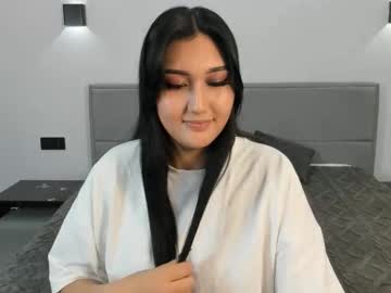 Yunamini November 01, 2025 Chaturbate stream image