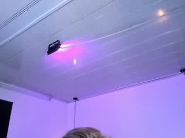 Kenziesharik November 02, 2025 Chaturbate stream image