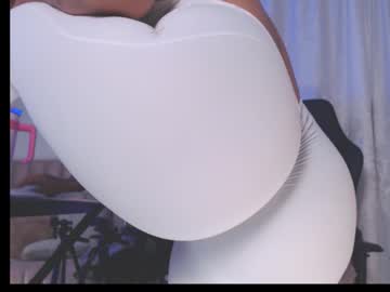 Natural_Bigass_Nina November 02, 2025 Chaturbate stream image