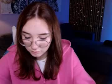 Saintmolly_ November 02, 2025 Chaturbate stream image