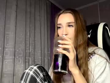 Halliemcanaw November 02, 2025 Chaturbate stream image