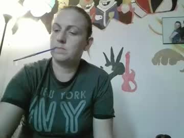 Nikkietwotimes420 November 02, 2025 Chaturbate stream image