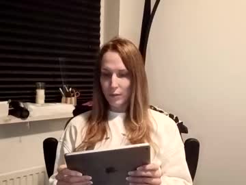 Taylafox stream photo from November 02, 2025