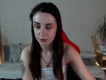 Emilylayer November 03, 2025 Chaturbate stream image