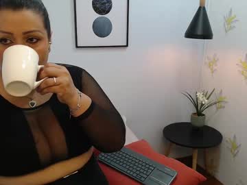 Carolinemoretti November 03, 2025 Chaturbate stream image