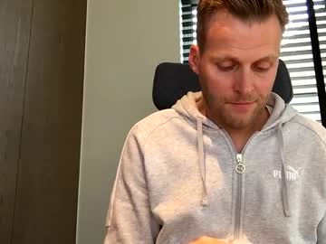 Max_Straight_1 November 03, 2025 Chaturbate stream image