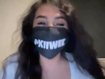Kiiwee November 04, 2025 Chaturbate stream image
