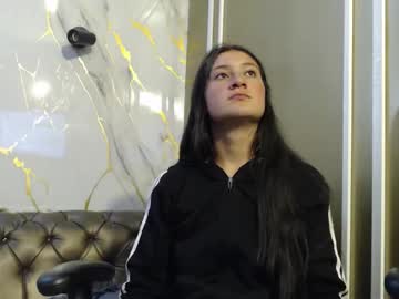 Caritoluna_ November 04, 2025 Chaturbate stream image