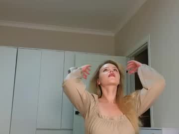 Crystal_Angells November 04, 2025 Chaturbate stream image