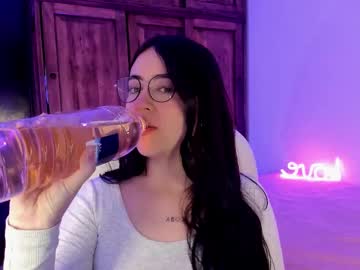 Alicee_2 November 04, 2025 Chaturbate stream image